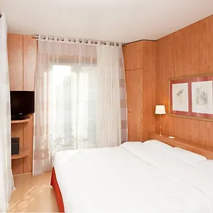Отель Western Ronceray Opera Париж